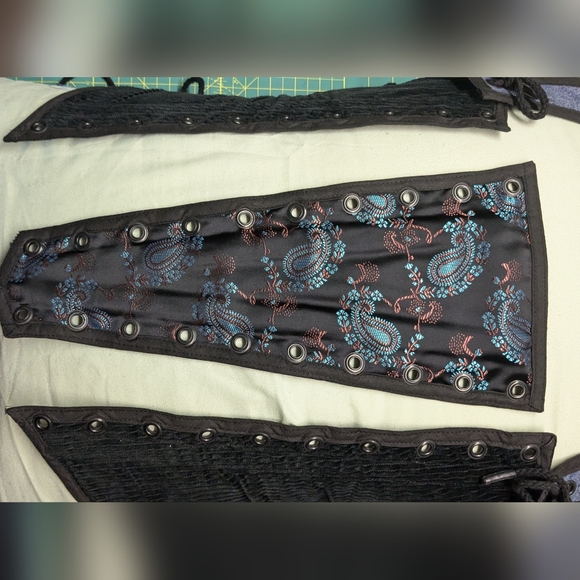 Odd Bodkin Countess Bodice - Picture 8 of 12